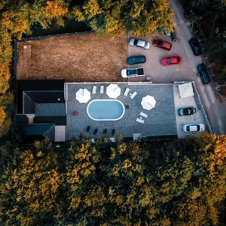 Villa Akish *