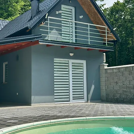 Villa Akish *