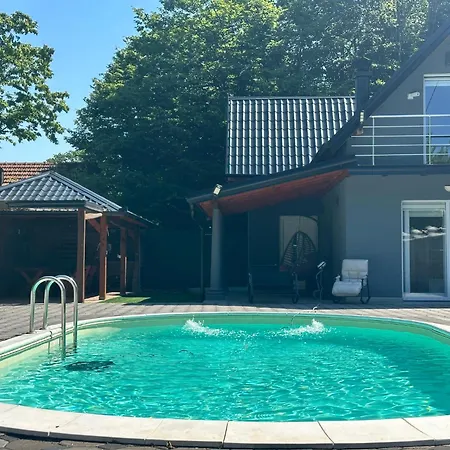 Villa Akish *