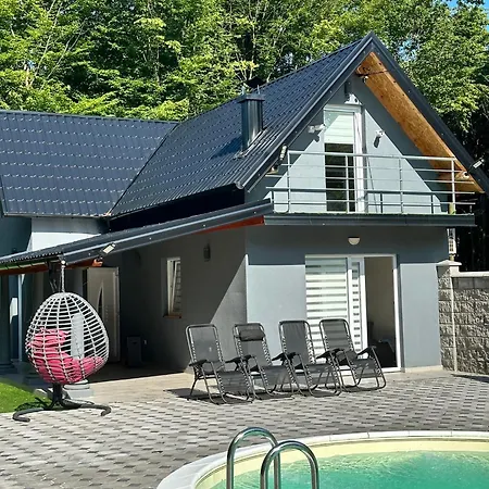 Akish Villa *